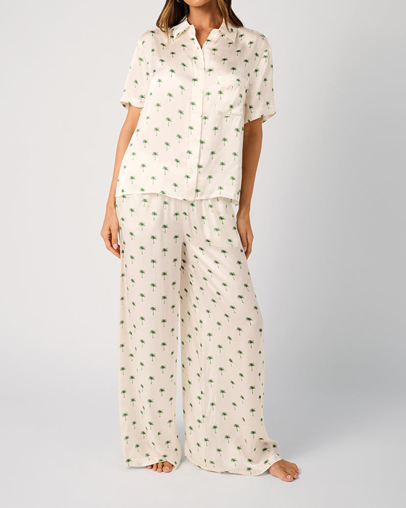 [Off-White/Basil] - Model