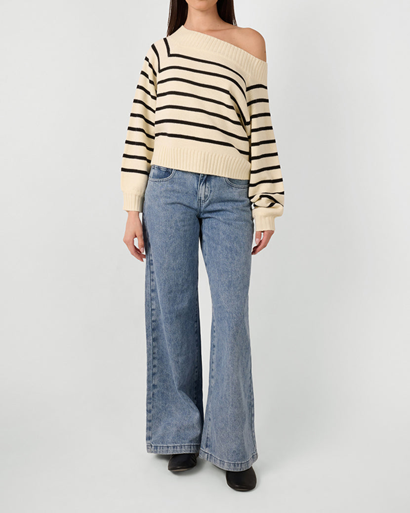 [Black/Antique White] - Model