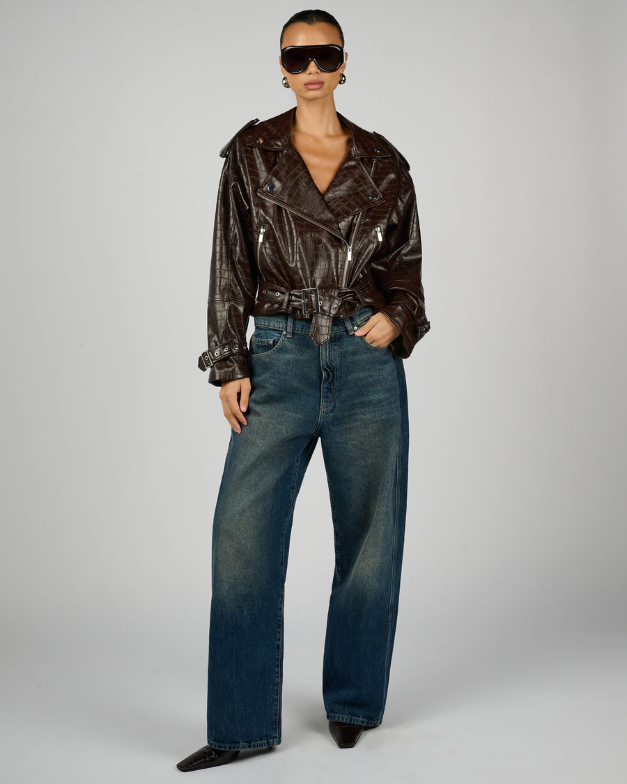 [Dark Brown] - Model